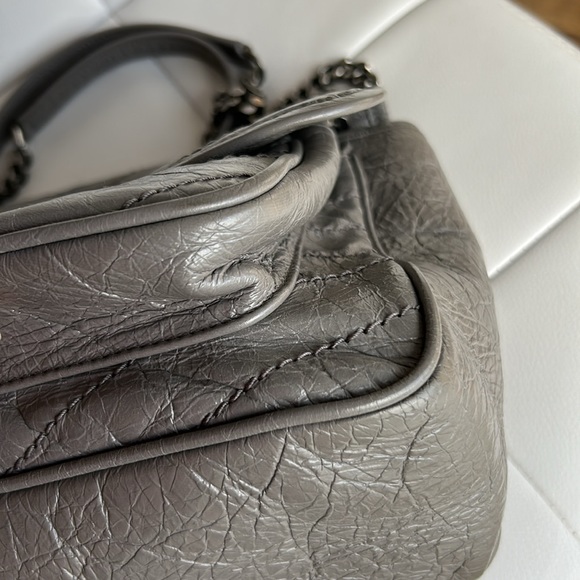 Saint Laurent Medium Niki Bag - Picture 9 of 15